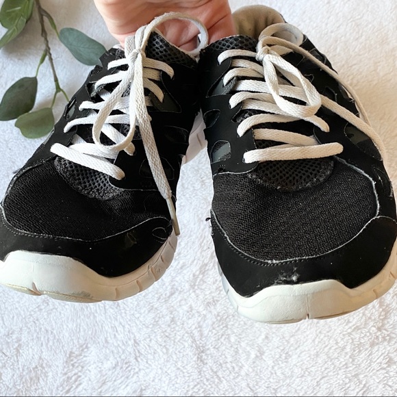 Nike | free run 2 in black and white - Picture 4 of 10